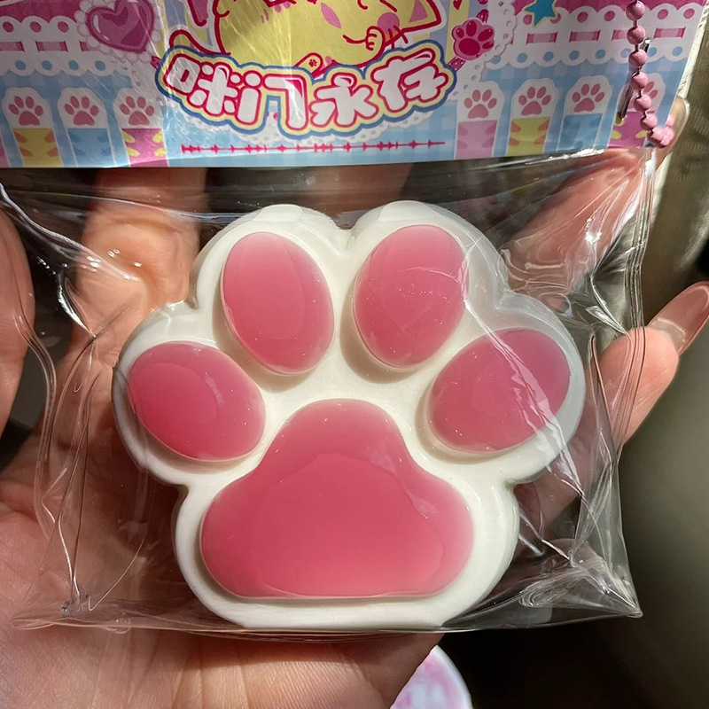 🐱 Sticky Cat Paw Toy