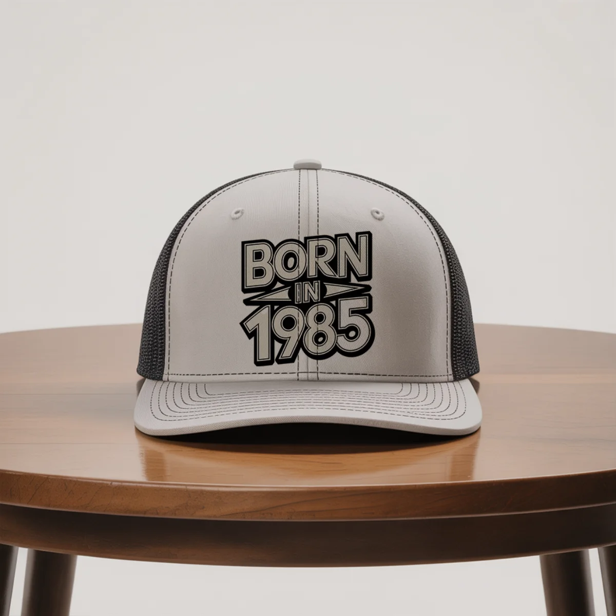 Born in 1985 – Premium Snapback Trucker Cap